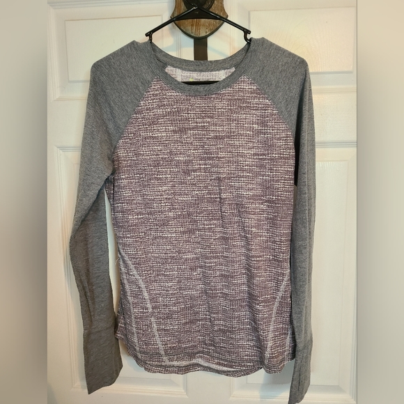 Tek Gear Men's Classic Long Sleeve Workout Shirt,Size: Medium Color: Grey/Purple - Picture 2 of 9